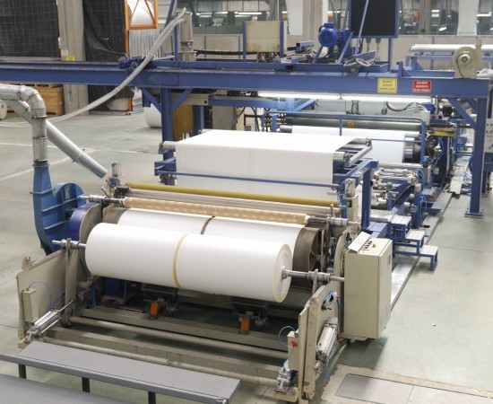 Țesătură de poliviscose tricotată și țesută